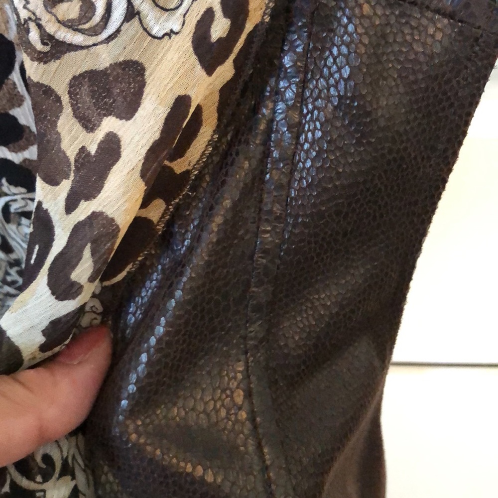 Reversible vest - Picture 4 of 6
